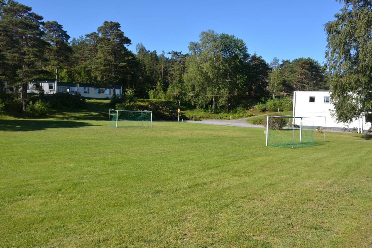 Hallestrand Vandrarhem Stromstad Bagian luar foto